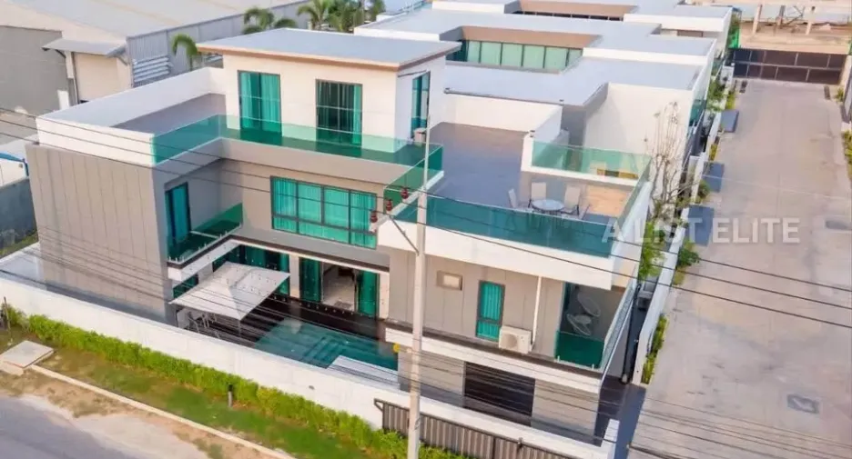 For rent 6 bedrooms house in Bang Lamung, Chonburi