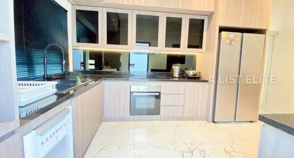 For rent 6 bedrooms house in Bang Lamung, Chonburi