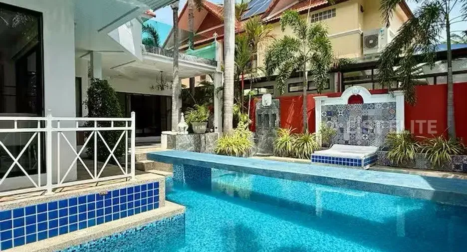 Haus zur Miete mit 4 Zimmer in Bang Lamung, Chonburi