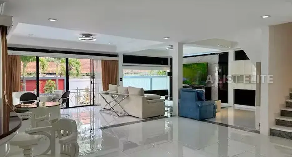 Haus zur Miete mit 4 Zimmer in Bang Lamung, Chonburi