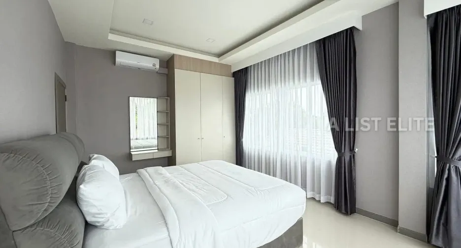 For rent 5 bedrooms house in Bang Lamung, Chonburi