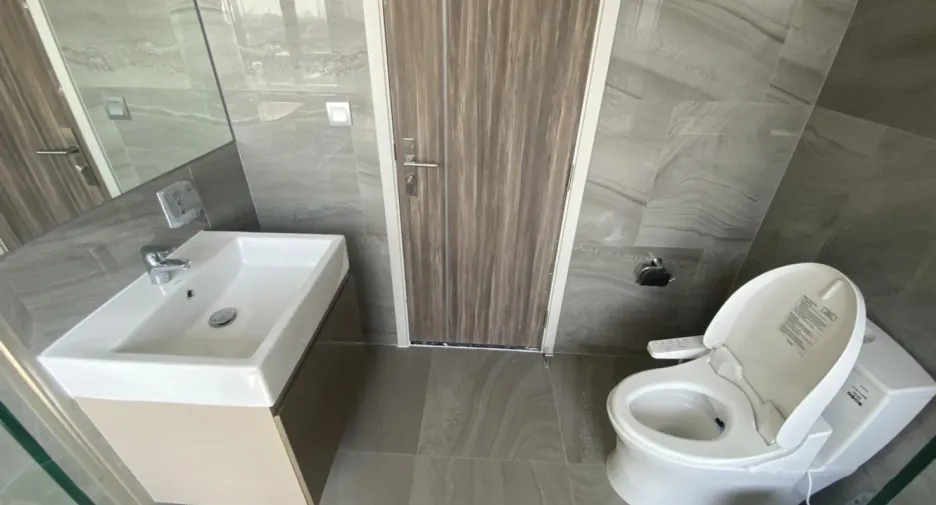 For sale and for rent 1 bed condo in Khlong Toei, Bangkok