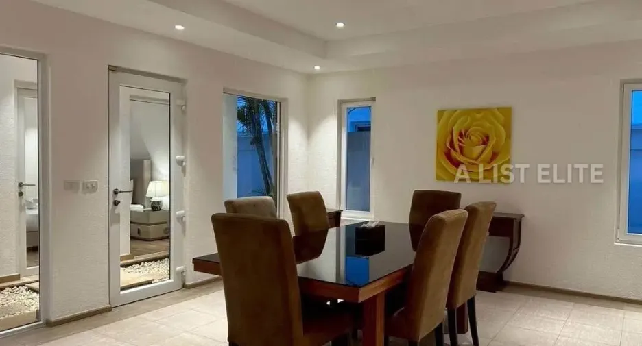 For rent 4 bedrooms house in Bang Lamung, Chonburi