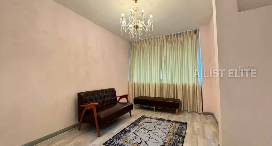 For sale 5 bedrooms house in Bang Lamung, Chonburi