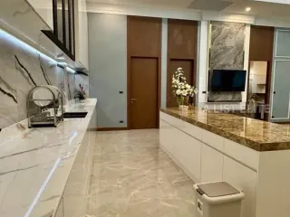 Haus zur Miete mit 5 Zimmer in Bang Lamung, Chonburi