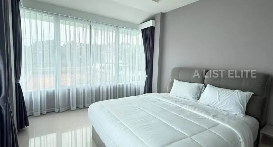 For rent 5 bedrooms house in Bang Lamung, Chonburi