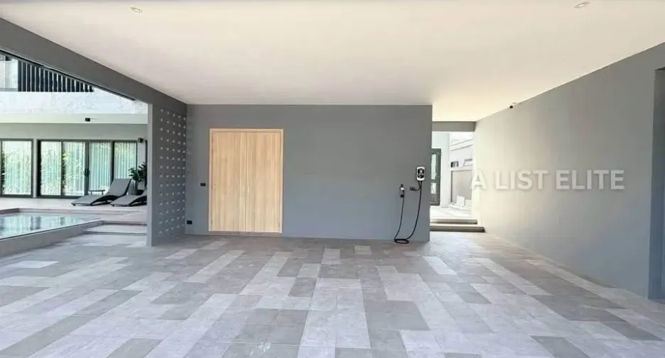 For rent 4 bedrooms house in Bang Lamung, Chonburi