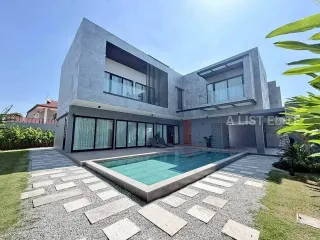 Haus zur Miete mit 4 Zimmer in Bang Lamung, Chonburi
