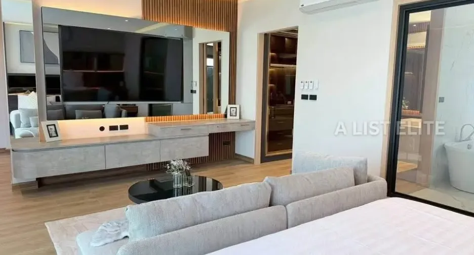 For rent 4 bedrooms house in Bang Lamung, Chonburi