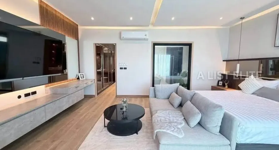 For rent 4 bedrooms house in Bang Lamung, Chonburi