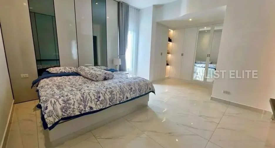For rent 5 bedrooms house in Bang Lamung, Chonburi