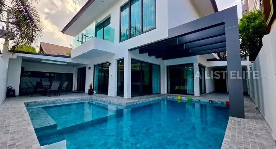 For rent 5 bedrooms house in Bang Lamung, Chonburi