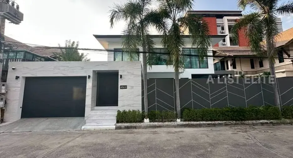 For rent 5 bedrooms house in Bang Lamung, Chonburi
