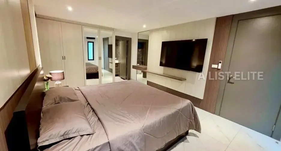 For rent 5 bedrooms house in Bang Lamung, Chonburi