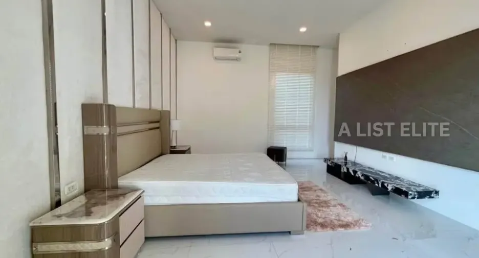 For rent 5 bedrooms house in Bang Lamung, Chonburi