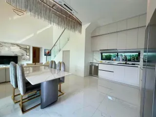 Haus zur Miete mit 5 Zimmer in Bang Lamung, Chonburi