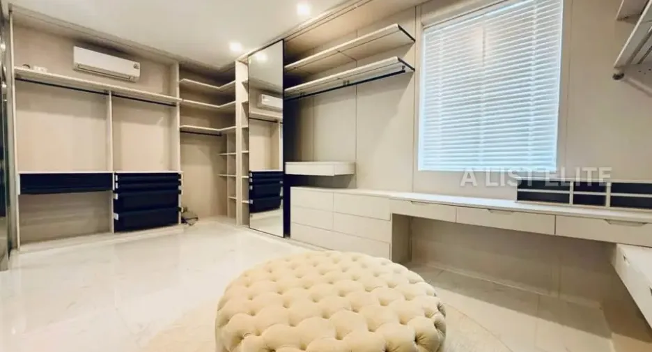 For rent 5 bedrooms house in Bang Lamung, Chonburi