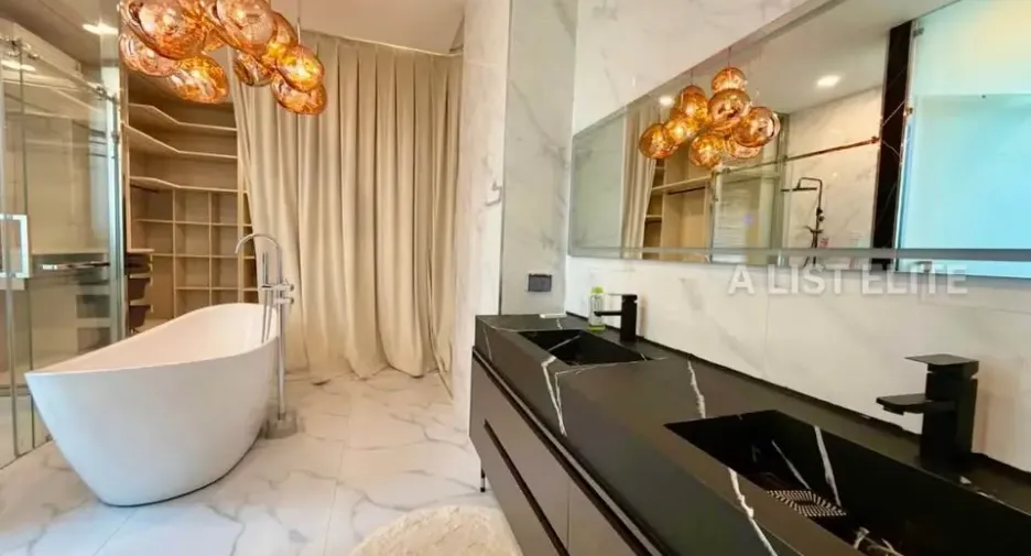 For rent 5 bedrooms house in Bang Lamung, Chonburi
