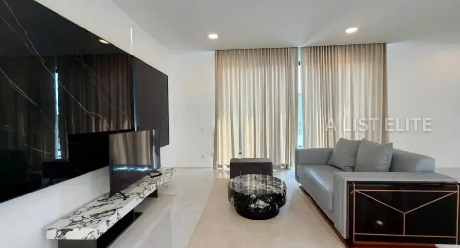 For rent 5 bedrooms house in Bang Lamung, Chonburi
