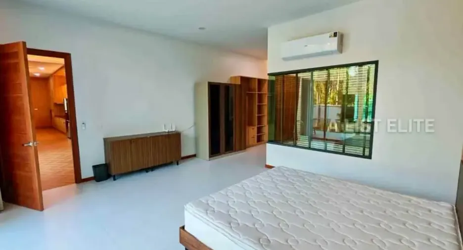 À louer 5 chambres maison à Bang Lamung, Chonburi