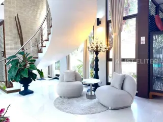 À louer 5 chambres maison à Bang Lamung, Chonburi