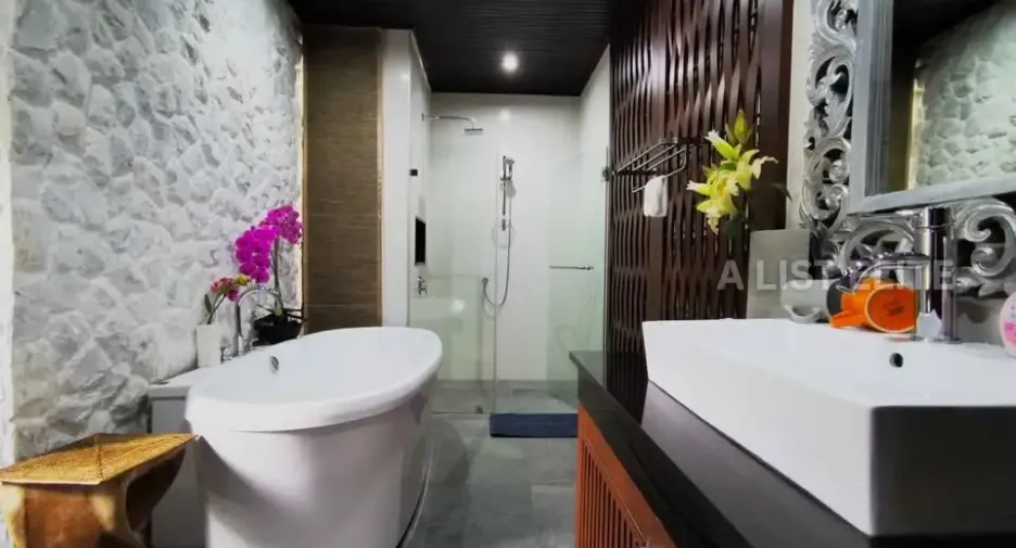 For rent 5 bedrooms house in Bang Lamung, Chonburi