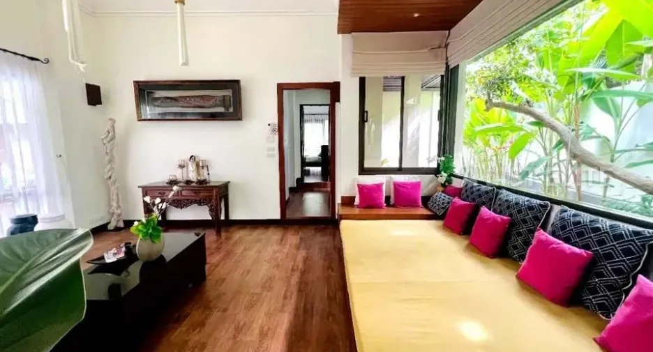For rent 5 bedrooms house in Bang Lamung, Chonburi