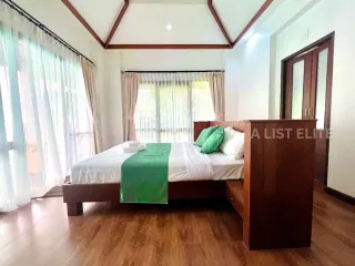 À louer 5 chambres maison à Bang Lamung, Chonburi