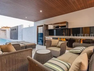 For rent 6 bedrooms house in Bang Lamung, Chonburi