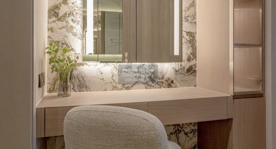 For rent 2 bedrooms condo in Sathon, Bangkok