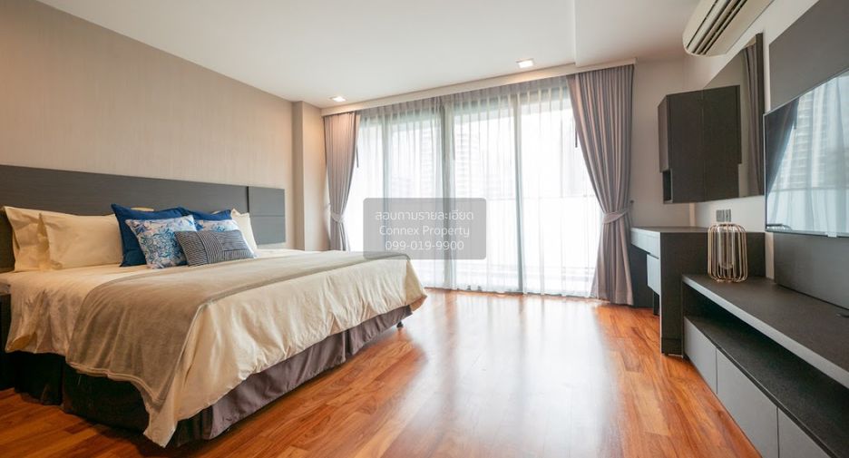 For rent 3 bedrooms condo in Watthana, Bangkok
