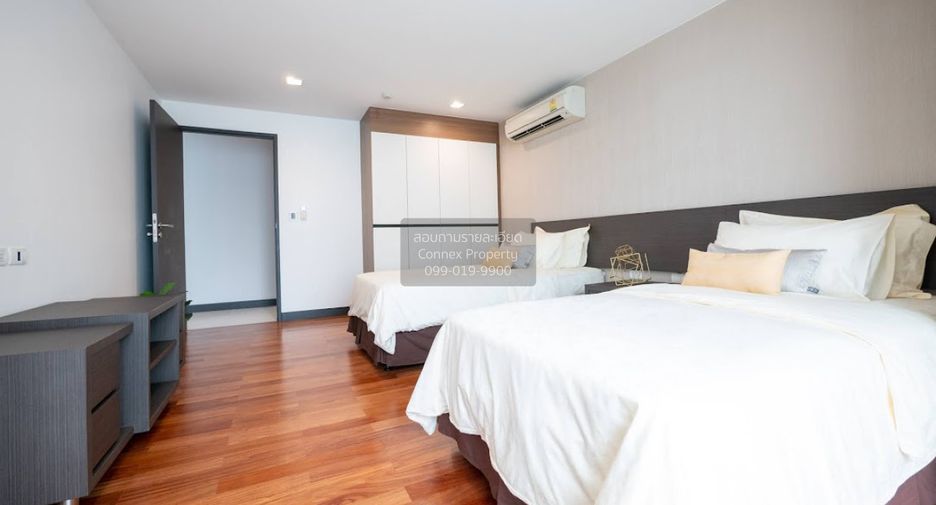 For rent 3 bedrooms condo in Watthana, Bangkok