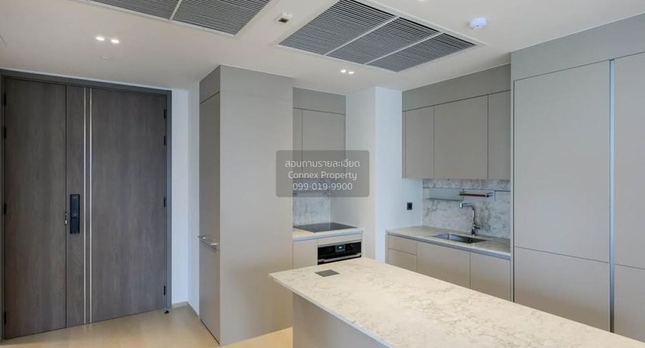 For rent 2 bedrooms condo in Pathum Wan, Bangkok