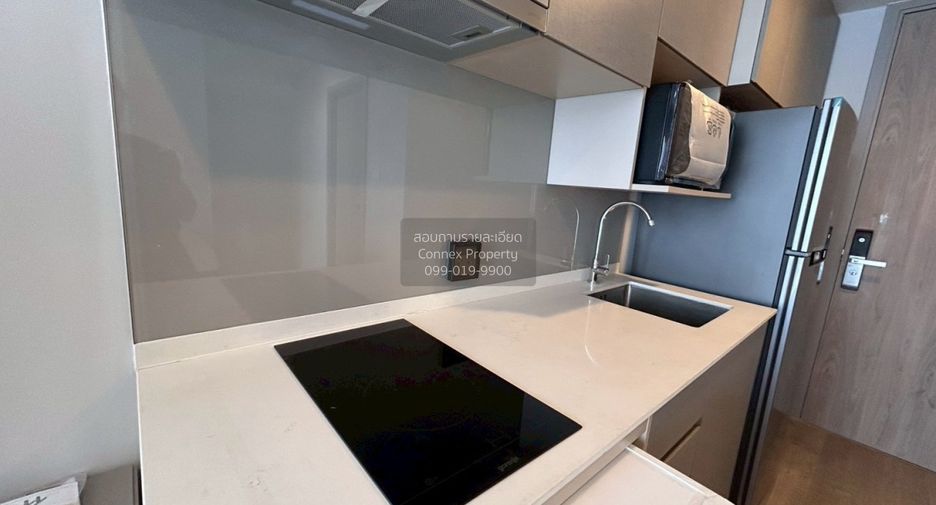 For rent 2 bedrooms condo in Sathon, Bangkok