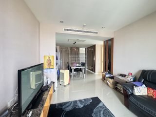 For rent 2 bedrooms condo in Yan Nawa, Bangkok