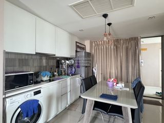 For rent 2 bedrooms condo in Yan Nawa, Bangkok