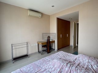 For rent 2 bedrooms condo in Yan Nawa, Bangkok