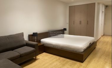 For rent 1 bed condo in Bang Rak, Bangkok