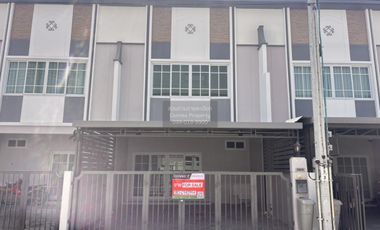For rent 3 bedrooms townhouse in Rat Burana, Bangkok