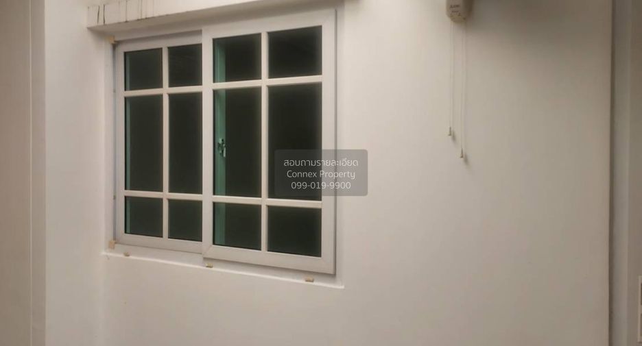 For rent 3 bedrooms townhouse in Rat Burana, Bangkok
