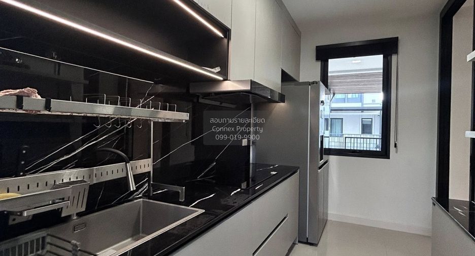 Casa en alquiler de 3 habitaciones en Bang Phli, Samut Prakan