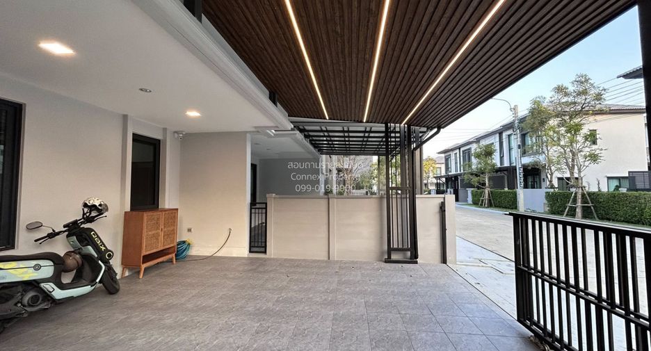 Casa en alquiler de 3 habitaciones en Bang Phli, Samut Prakan