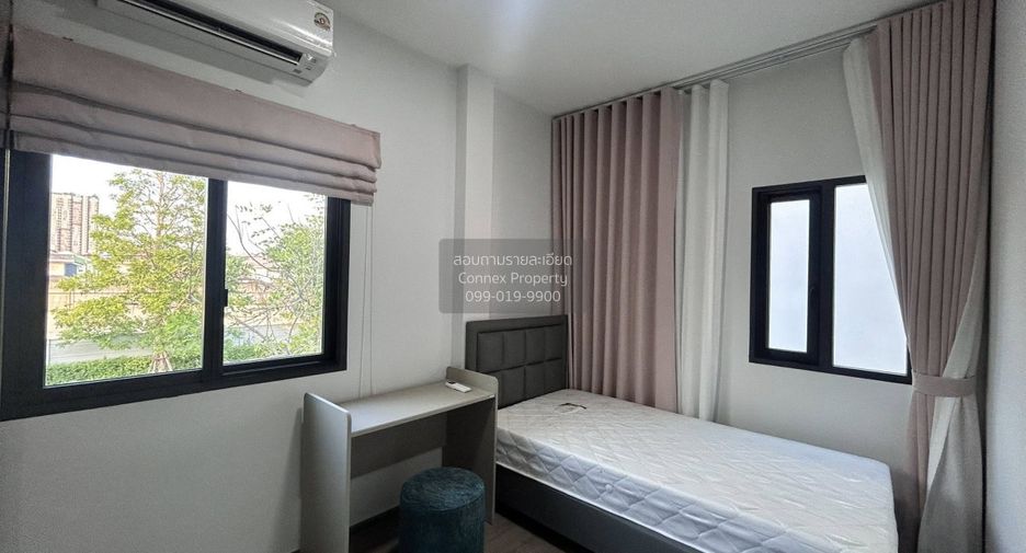 Casa en alquiler de 3 habitaciones en Bang Phli, Samut Prakan