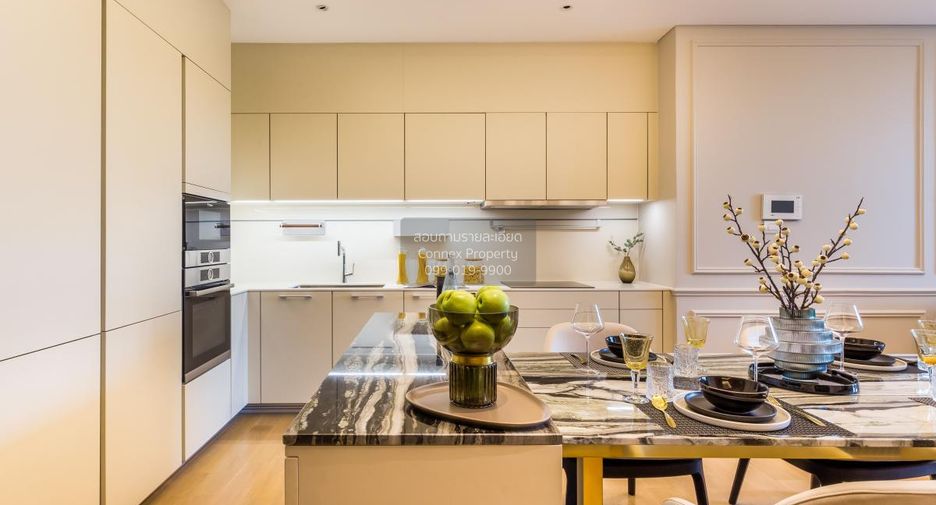 For rent 2 bedrooms condo in Pathum Wan, Bangkok