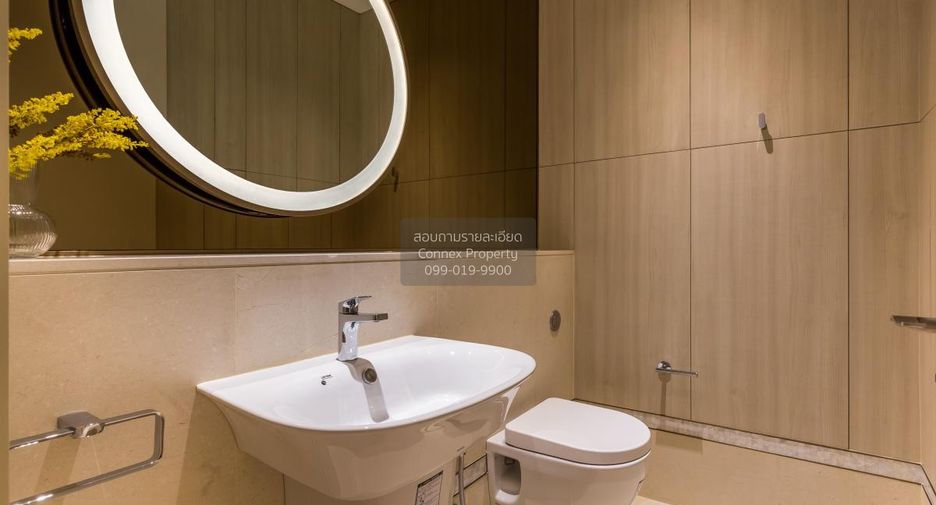 For rent 2 bedrooms condo in Pathum Wan, Bangkok