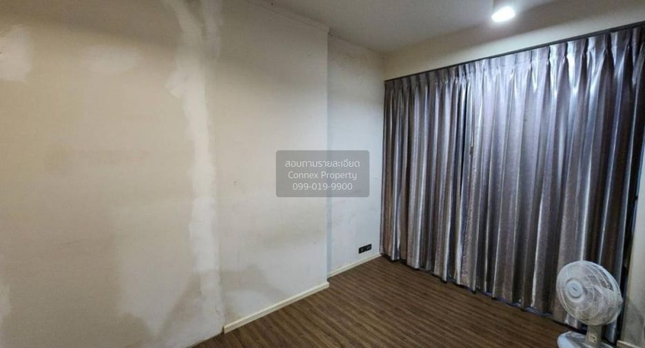 For sale 2 bedrooms condo in Wang Thonglang, Bangkok