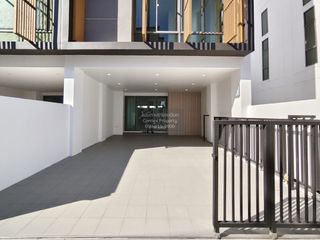 For sale 3 ベッドルーム townhouse in Suan Luang, Bangkok