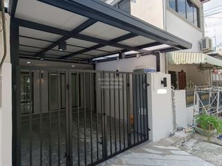 For sale 2 bedrooms townhouse in Min Buri, Bangkok