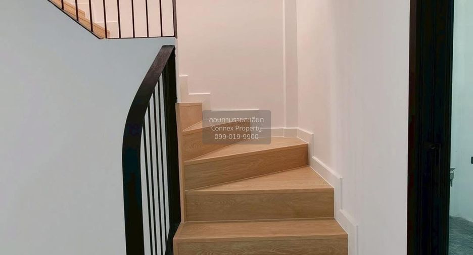 For sale 2 ベッドルーム townhouse in Min Buri, Bangkok