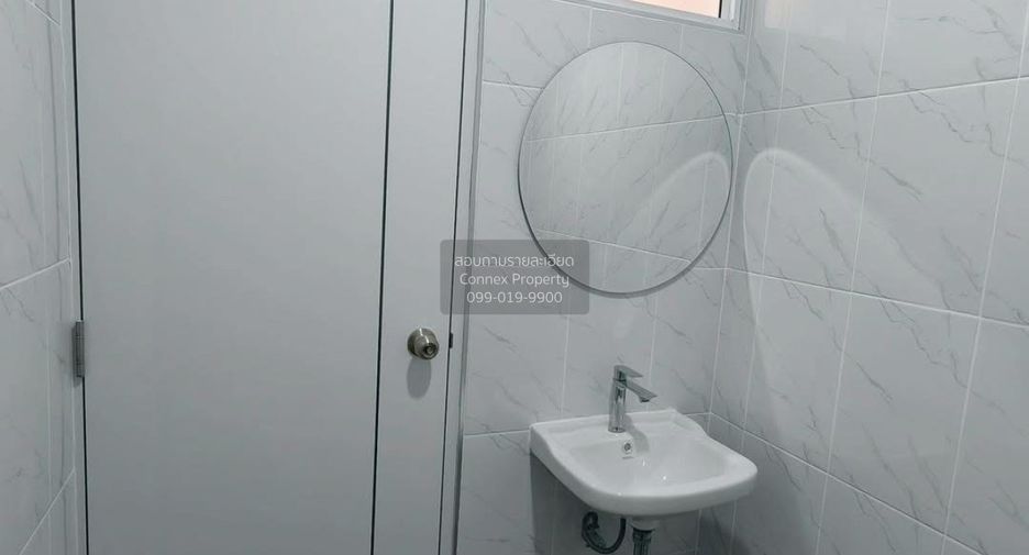 For sale 2 ベッドルーム townhouse in Min Buri, Bangkok